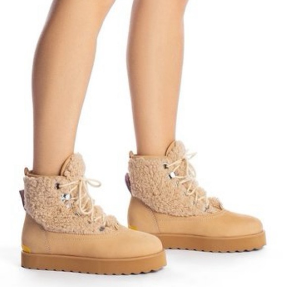 Larroude Shoes - Larroude Vail Faux Fur Waterproof Boots Women’s Size 9